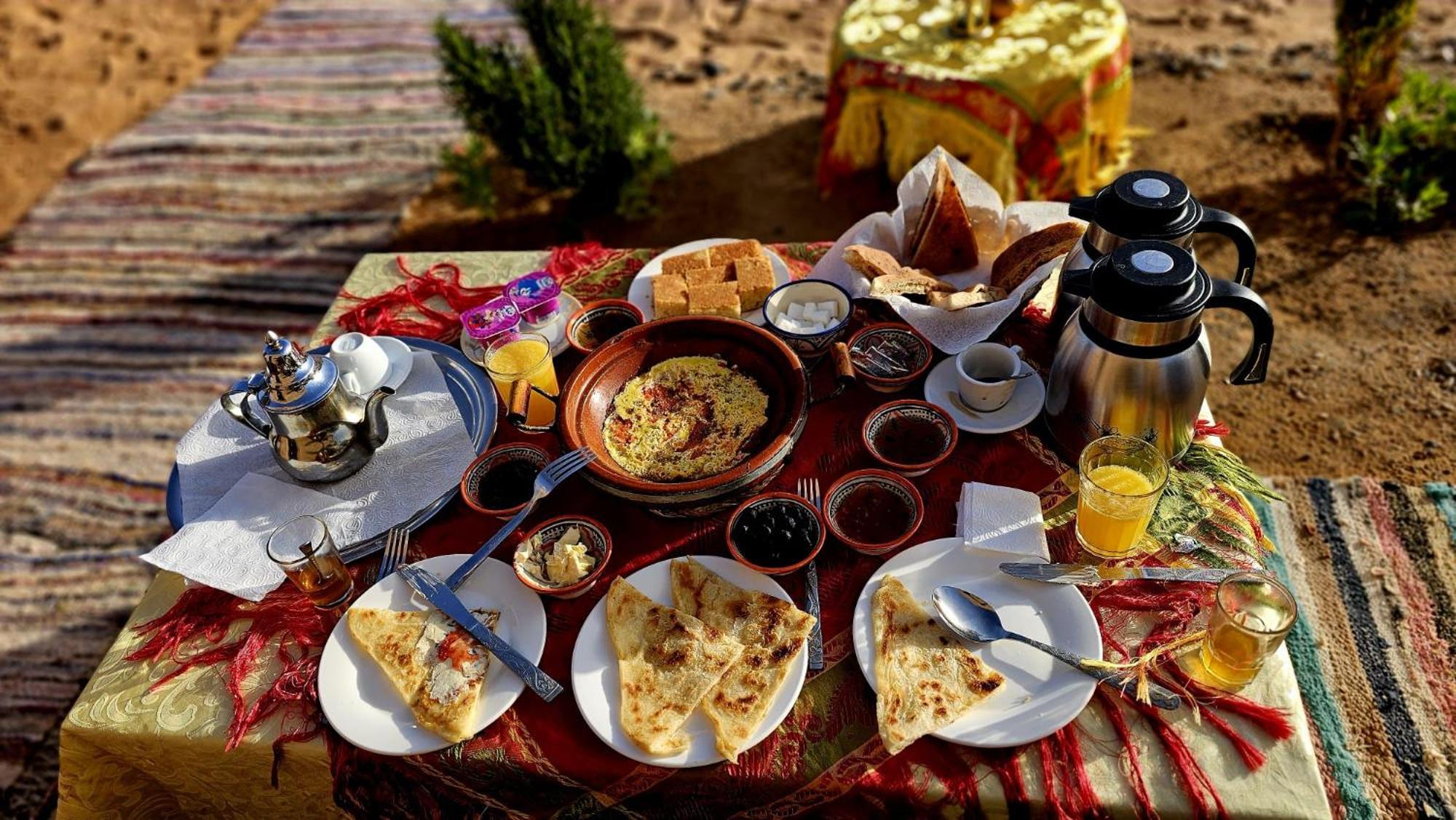Camp Familia Erg Chebbi Hotel Merzouga Exterior photo