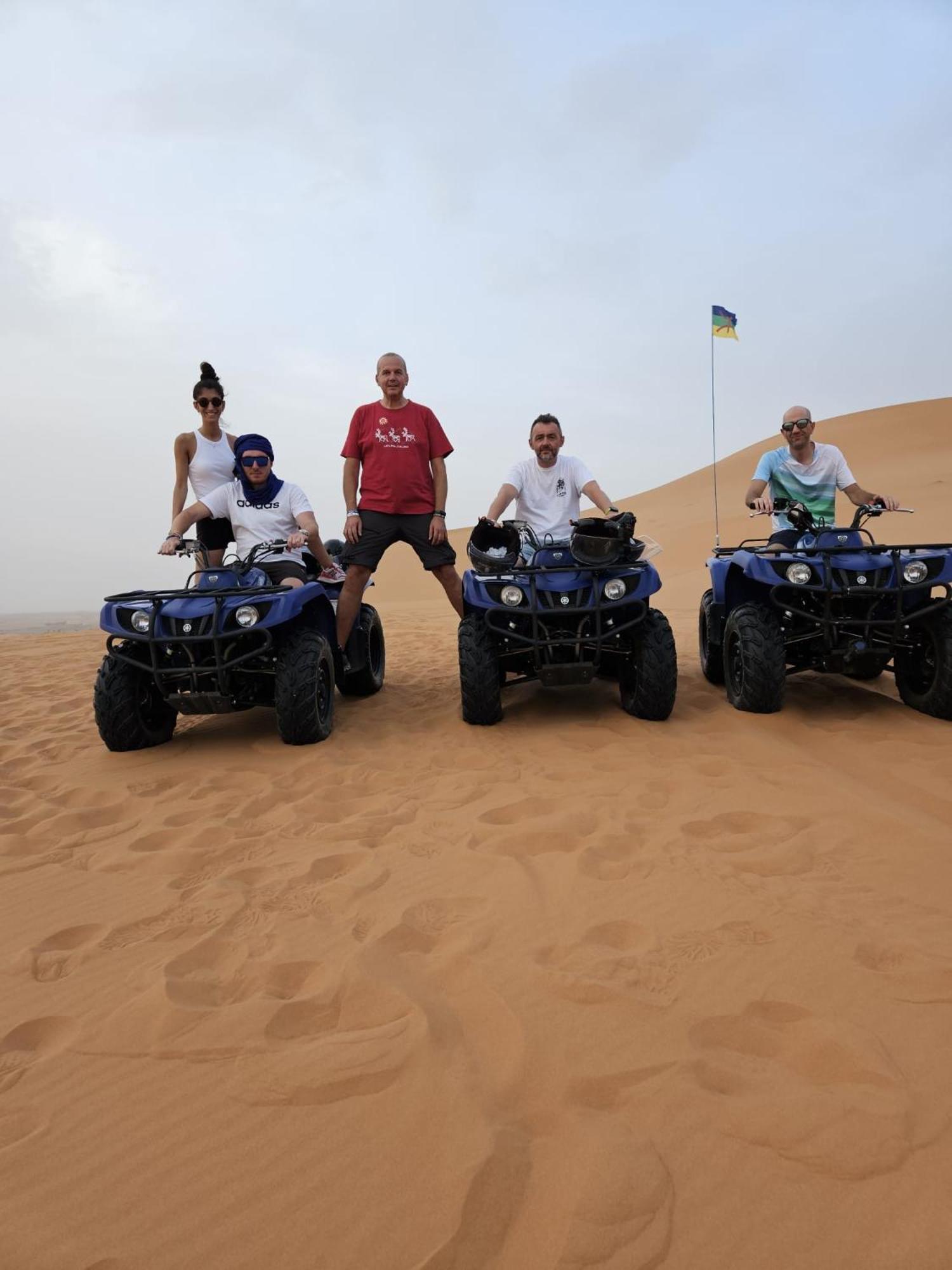Camp Familia Erg Chebbi Hotel Merzouga Exterior photo